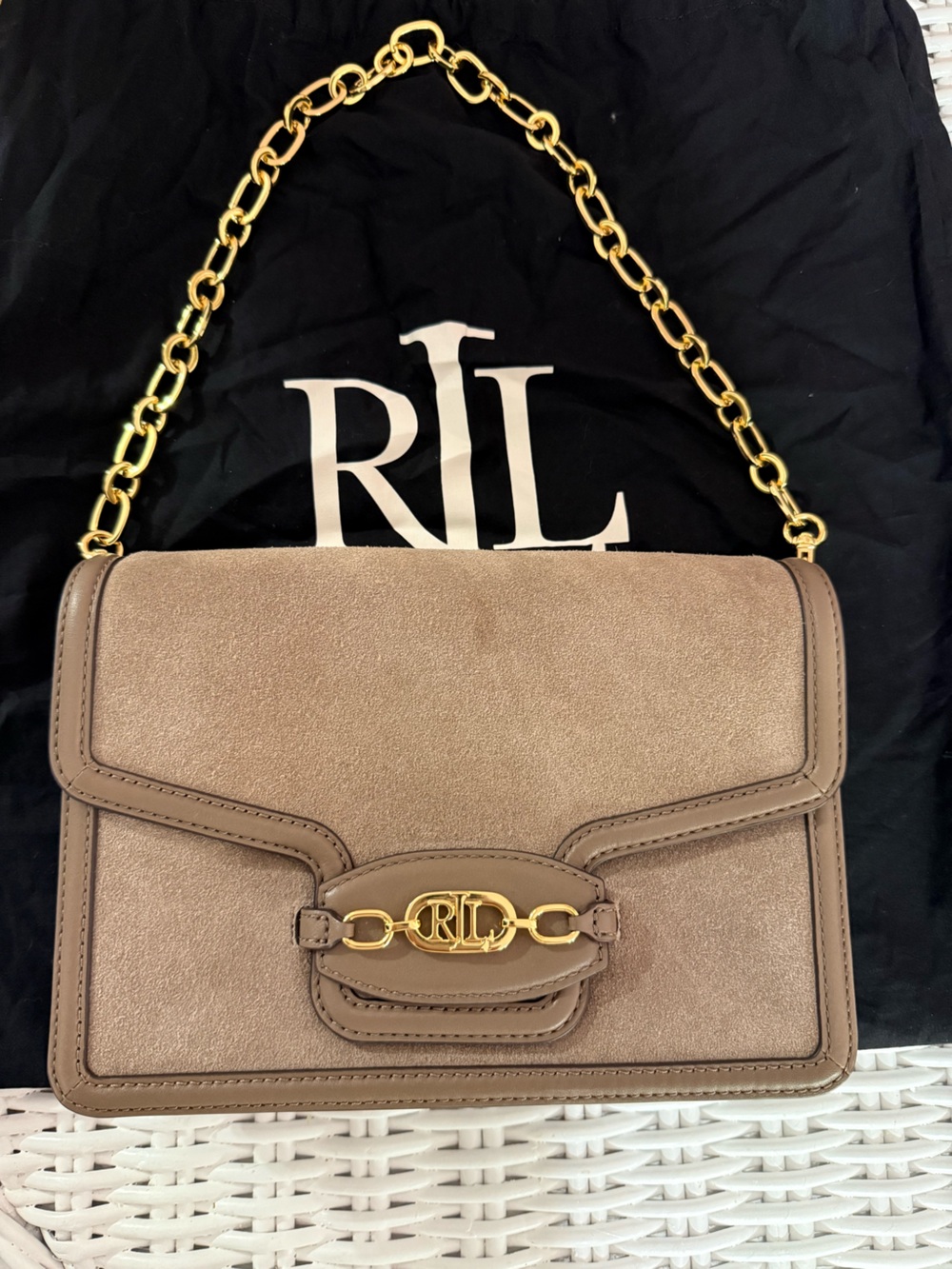 Lauren Ralph Lauren Suede Sydnee Shoulder Chain Bag - Picture 4 of 8